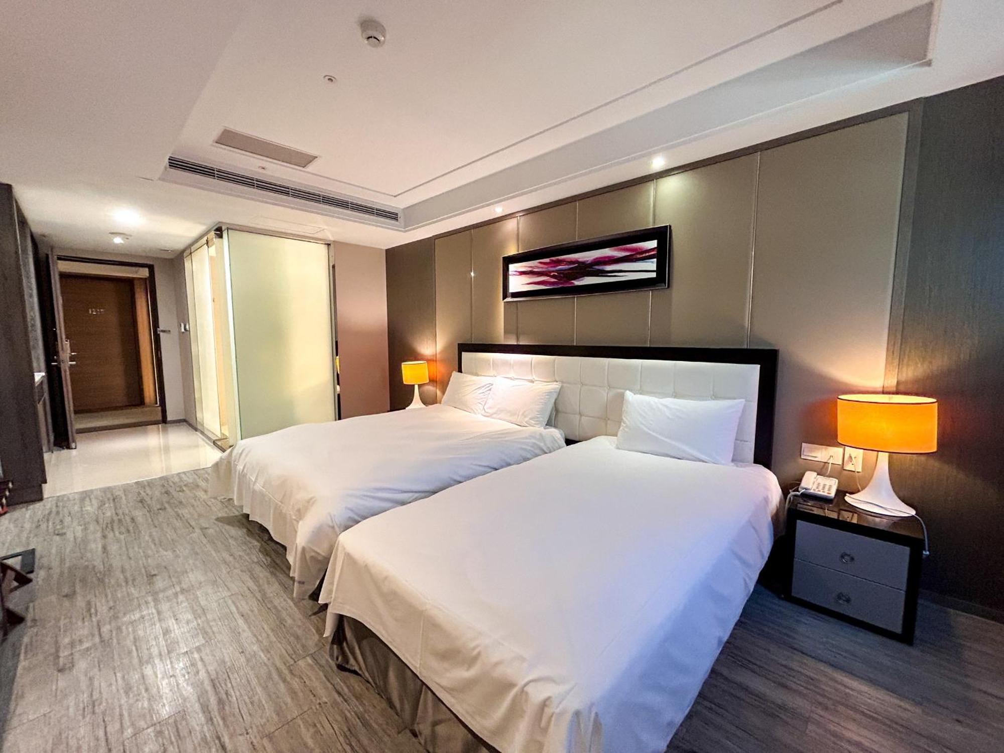 Royal Fine Hotel Kaohsiung Buitenkant foto